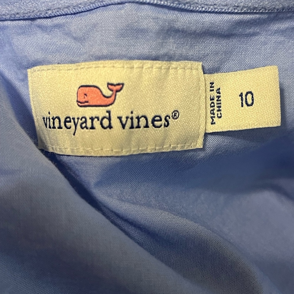 Vineyard Vines blue seersucker romper 
Size 10 NWOT